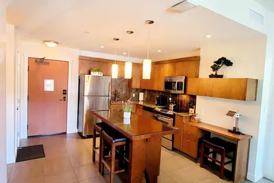 Image de ✫ Modern 2 bed 2 bath condo w/ pool & hot tub at the base of ski hill