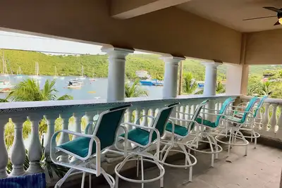 Image de Blue Chair Life 1-101