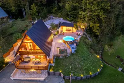 Image de Chalet with sauna and whirlpool