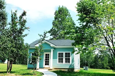 Image de Mulberry Cottage on 16 Acres, King Size Bed, No Pet Fee