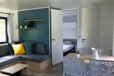 Image de Mobil-Home Premium 30m² 2 chambres  - terrasse couverte - Tv 5 personnes