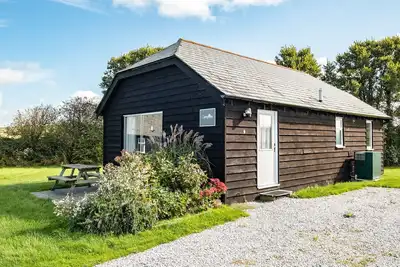 Campion Lodge, pet friendly, character holiday cottage in Port Isaac