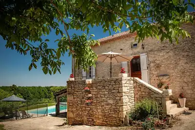 Image de Maison de vacances avec piscine privée et vue