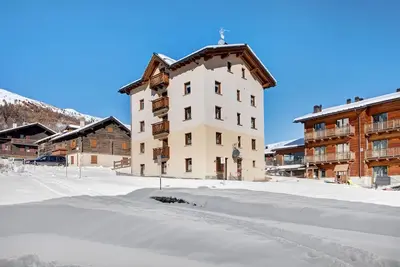 Appartement Baita Paola 8 posti avec vue montagnes, balcon et Wi-Fi