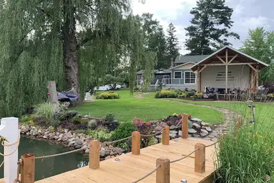 Image de Direct Waterfront private house, New 40ft dock w/power, sleeps 8 in Wine Country