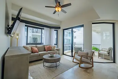 Image de Deluxe Ocean View Suites D3- Pool/Jacuzzi/heart of Town