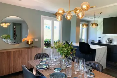 Image de Exclusive housing in the center of Burgos.