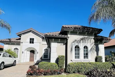 Image de Gated Community Executive Home with Pool and Hot Tub! Private Golf, Tennis Cc