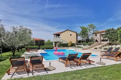 Image de Maison de vacances avec piscine Ă Bale