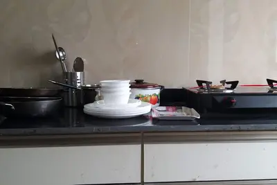 Image de Apartment 2bhk with mountain and valley view near to market with birds sounds.