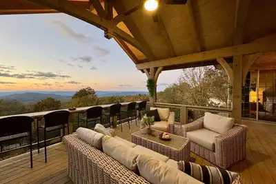 Image de Amazing Sunset View, 1 Mile To Ski, Sauna, Hot Tub, Wi-Fi, Game Room, Bonfire