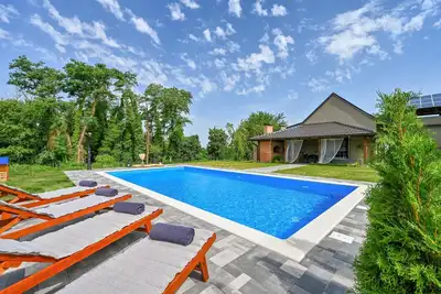 Image de Maison confortable de 3 chambres Ă .