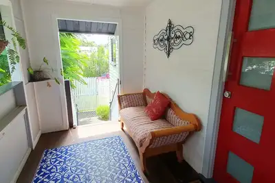 Image de Red Door Retreat - entire comfortable 3 bedroom family home