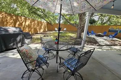 Image de ⭐️⭐️ Manchester House - Spa for 7 - Private Backyard - Just Like Home⭐️⭐️