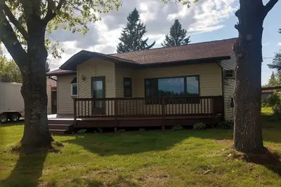 Image de Beautiful, spacious 3 Br, 2ba home, close to everything the Up has to offer!