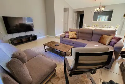 Image de ⭐️⭐️ Amazing Spacious Home, Perfect Atl Location ⭐️⭐️