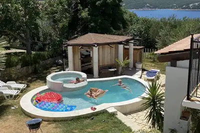 Image de Villa Agata with pool, whirlpool & sauna, sandy beaches nearby