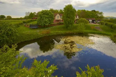 Image de Classic Oak Frame Cottage - beautiful views