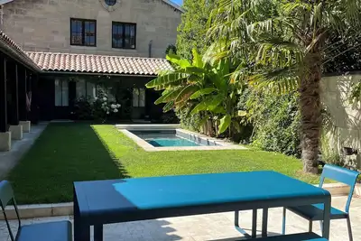 Image de Maison familiale Chartrons 250m2 jardin + piscine
