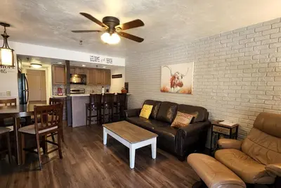 Image de Welcome to the Ranch! Spacious Luxury Family Suite 202