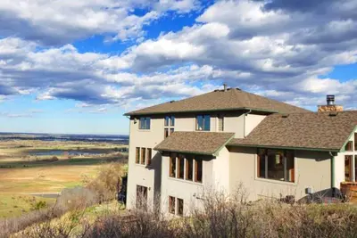 Image de Stylish and Comfortable Apartment with Vast Views & Hot Tub