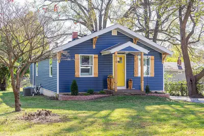 Image de The Cozy Mansion!