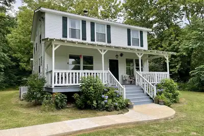 Image de Nature Lovers Family Friendly Farmhouse near Pickwick Lake