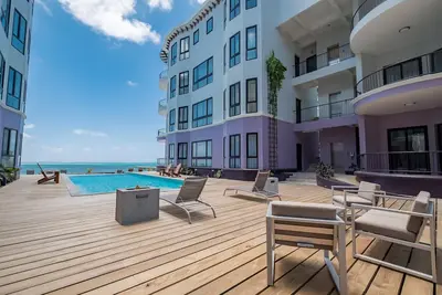 Image de Deluxe Ocean View Suites D2- Pool/Jacuzzi/heart of Town