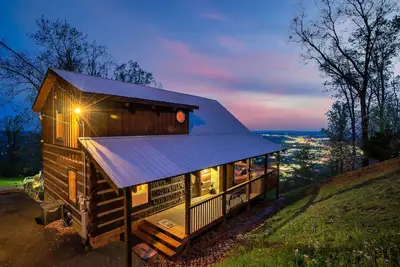 Image de Perfectly Private Custom Cabin with million dollar views for miles!