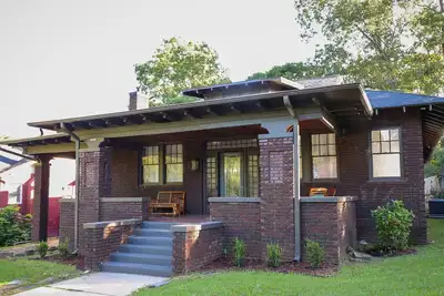 Image de Historic 4/2. 5 Norwood Home - Downtown B'ham