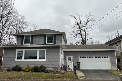 Image de House on Loon Lake in Nys Finger Lakes Wine Country Region