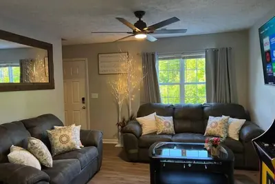 Image de Rare - 2 miles to Dollywood - Arcades & Much More