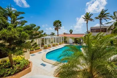 Image de Palm Suite @ Arashi Beach w/ Pool & Deck