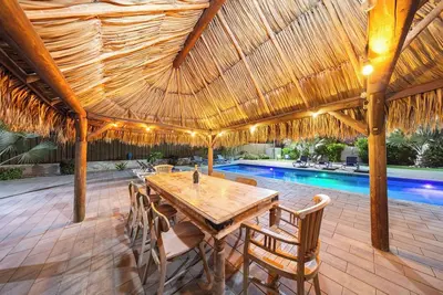 Turibana Suite w/ 2DoubleBeds, Pool & FreeParking