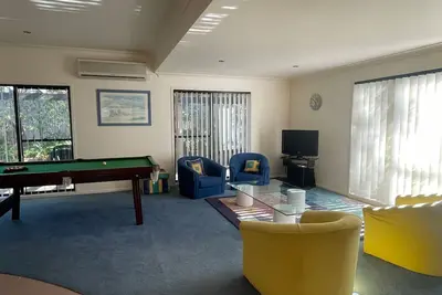 Image de The Weekender Summary