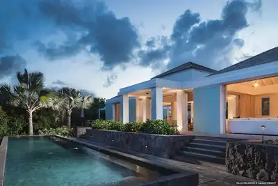 Image de Celadon in Montjean by Personal Villas - Luxurious and Elegant Villa