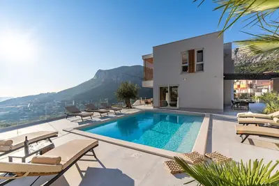 Image de Luxury Villa 7th Heaven with heated pool, hot-tub, gym, panoramic views