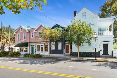 Image de Blue Note | Only 2 Blocks to King!