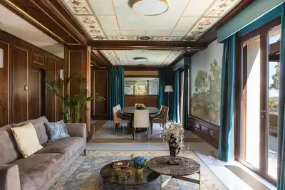 Image de Evocative private patronal villa with views of olive groves and vineyards