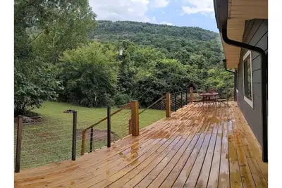 Image de Private Home & Yard ~ Hiking, Creek & River Nearby!