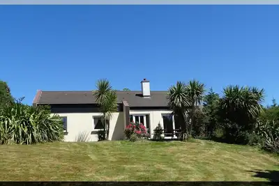 Image de Detached house with a dream view of Kenmare Bay in a subtropical garden