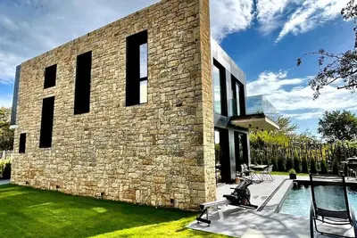 Image de Villa H2-Exclusive villa with swimming pool and whirlpool