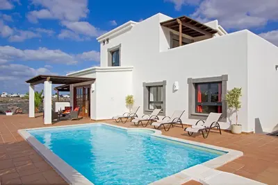 Image de Maison de vacances Playa Blanca pour 1 - 6 personnes avec 3 chambres à coucher - Maison de vacances