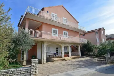 Image de Appartement de vacances pour 5 personnes env. 50 qmà Srima, Dalmatie (Nord de la Dalmatie)