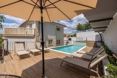 Image de Maison de vacances pour 7 personnes  + 1 enfant env. 180 qmà Podstrana, Dalmatie (Centre de la Dalmatie)