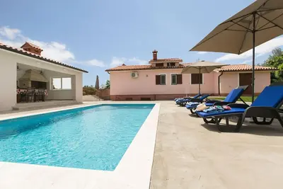 Image de Maison de vacances pour 4 personnes env. 80 qmà Bečići, Istrie (Baie de Raša)