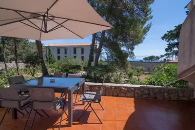 Image de Appartement de vacances Veli Losinj pour 1 - 4 personnes avec 2 chambres à coucher - Maison jumelée