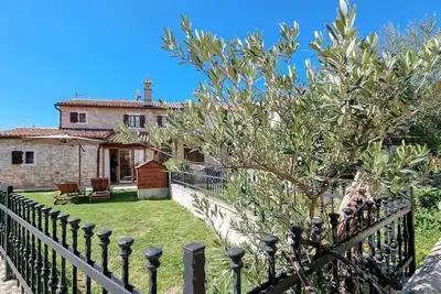 Image de Maison de vacances pour 4 personnes env. 80 qmà Novigrad, Istrie (Istrische Riviera)