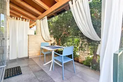 Image de Appartement de vacances pour 2 personnes env. 22 m²à Novigrad, Istrie (Côte ouest de l'Istrie)