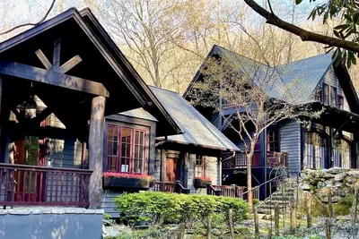 Image de Mossy Rocks at Old Edwards Club